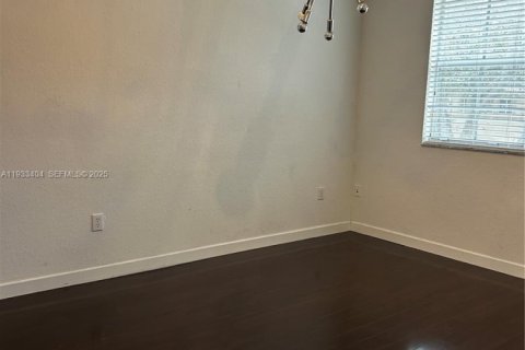 Adosado en alquiler en Doral, Florida, 4 dormitorios, 175.96 m2 № 1991399 - foto 23
