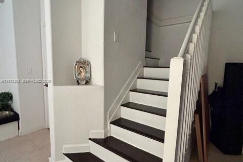 Adosado en alquiler en Doral, Florida, 4 dormitorios, 175.96 m2 № 1991399 - foto 11