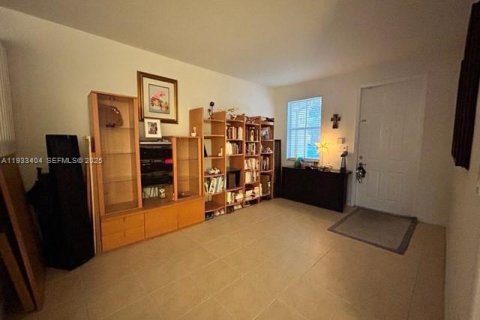 Adosado en alquiler en Doral, Florida, 4 dormitorios, 175.96 m2 № 1991399 - foto 10