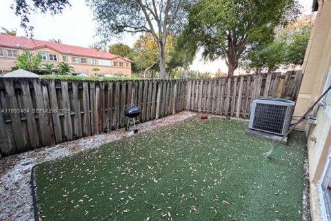 Adosado en alquiler en Doral, Florida, 4 dormitorios, 175.96 m2 № 1991399 - foto 25