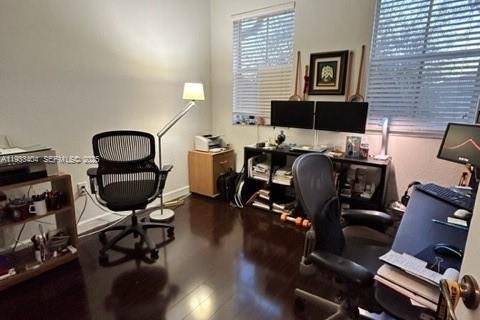 Adosado en alquiler en Doral, Florida, 4 dormitorios, 175.96 m2 № 1991399 - foto 18