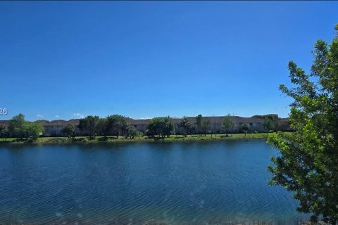 Adosado en venta en Homestead, Florida, 4 dormitorios, 181.35 m2 № 2057882 - foto 2