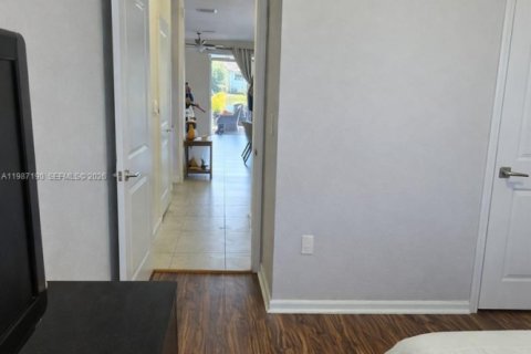 Adosado en venta en Homestead, Florida, 4 dormitorios, 181.35 m2 № 2057882 - foto 11