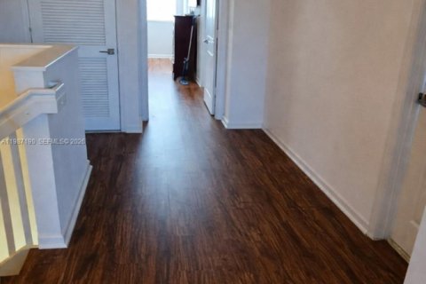 Adosado en venta en Homestead, Florida, 4 dormitorios, 181.35 m2 № 2057882 - foto 10