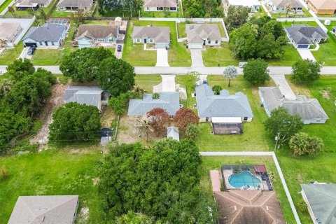 Casa en venta en Port St. Lucie, Florida, 3 dormitorios, 126.16 m2 № 2078318 - foto 20