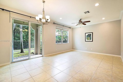 Touwnhouse à vendre à Palm Beach Gardens, Floride: 3 chambres, 159.61 m2 № 2053854 - photo 8