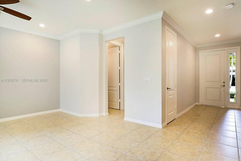 Touwnhouse à vendre à Palm Beach Gardens, Floride: 3 chambres, 159.61 m2 № 2053854 - photo 6