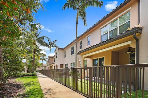 Touwnhouse à vendre à Palm Beach Gardens, Floride: 3 chambres, 159.61 m2 № 2053854 - photo 26