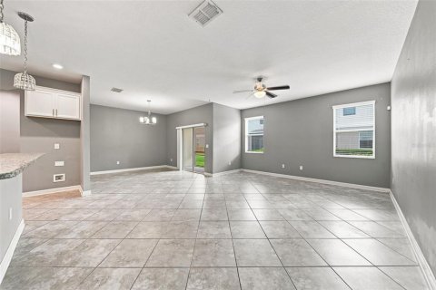Townhouse in Orlando, Florida 3 bedrooms, 197.7 sq.m. № 2358444 - photo 11