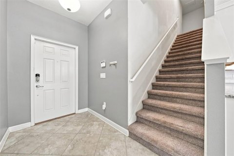 Townhouse in Orlando, Florida 3 bedrooms, 197.7 sq.m. № 2358444 - photo 4