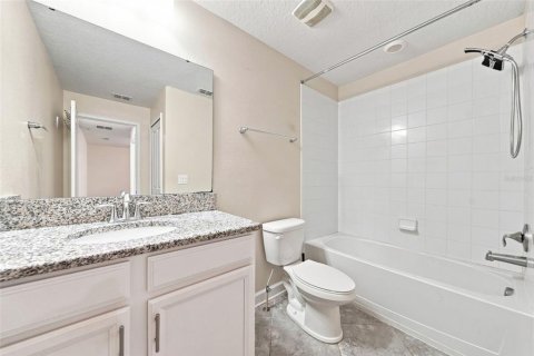 Townhouse in Orlando, Florida 3 bedrooms, 197.7 sq.m. № 2358444 - photo 25