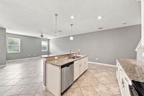 Townhouse in Orlando, Florida 3 bedrooms, 197.7 sq.m. № 2358444 - photo 9