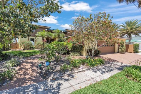 Villa ou maison à vendre à Clearwater, Floride: 6 chambres, 466 m2 № 1666858 - photo 11