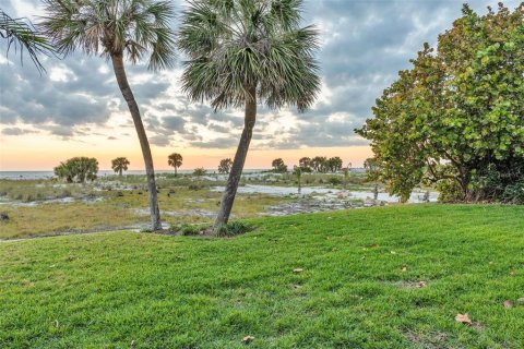 Villa ou maison à vendre à Clearwater, Floride: 6 chambres, 466 m2 № 1666858 - photo 8