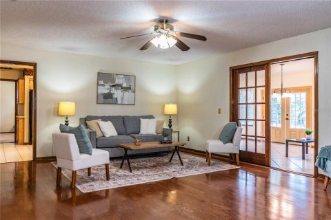 Casa en venta en Lakeland, Florida, 4 dormitorios, 231.7 m2 № 2234696 - foto 17