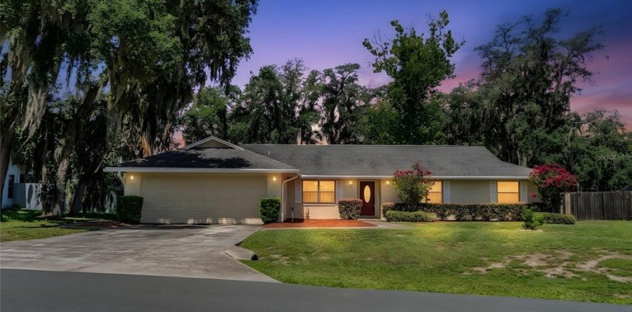 Casa en Lakeland, Florida 4 dormitorios, 231.7 m2 № 2234696