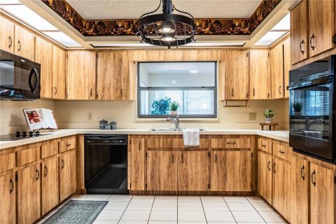 Casa en venta en Lakeland, Florida, 4 dormitorios, 231.7 m2 № 2234696 - foto 21