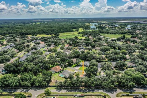 Casa en venta en Lakeland, Florida, 4 dormitorios, 231.7 m2 № 2234696 - foto 7