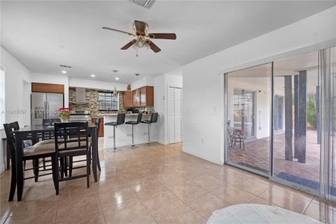 Casa en venta en Hollywood, Florida, 3 dormitorios № 1992005 - foto 8