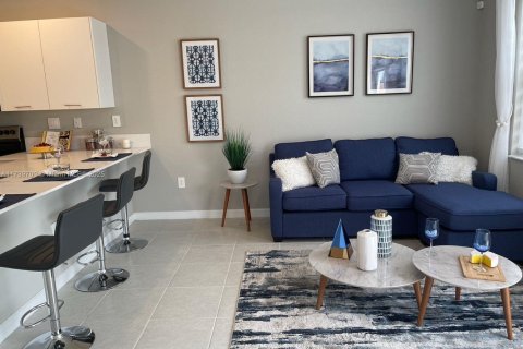 Townhouse in Miami, Florida 3 bedrooms, 129.41 sq.m. № 1812161 - photo 5