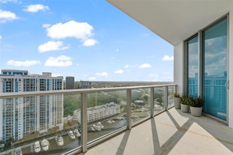 Copropriété à vendre à North Miami Beach, Floride: 3 chambres, 192.96 m2 № 1935832 - photo 29