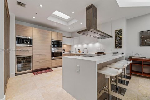 Condominio en venta en North Miami Beach, Florida, 3 dormitorios, 192.96 m2 № 1935832 - foto 12