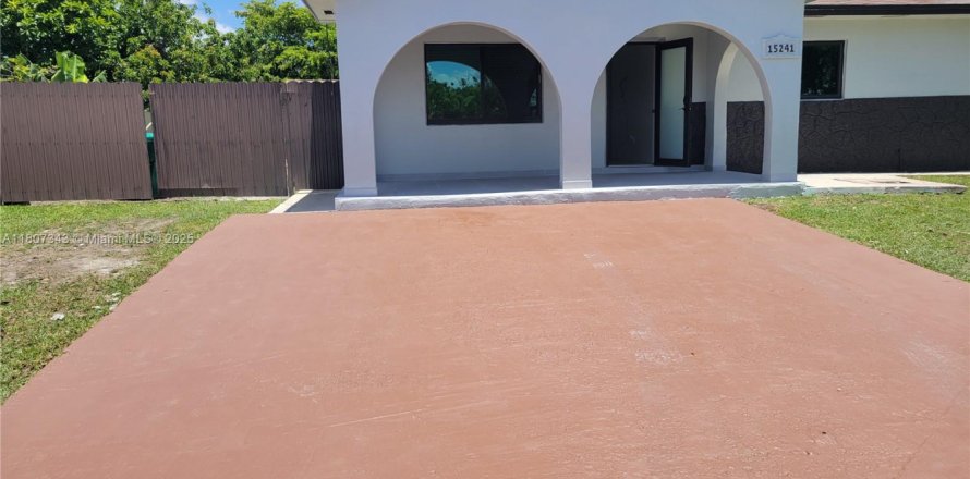 Casa en Homestead, Florida 4 dormitorios, 119.66 m2 № 1959681