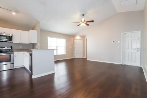 Casa en alquiler en Valrico, Florida, 4 dormitorios, 121.98 m2 № 1905080 - foto 6