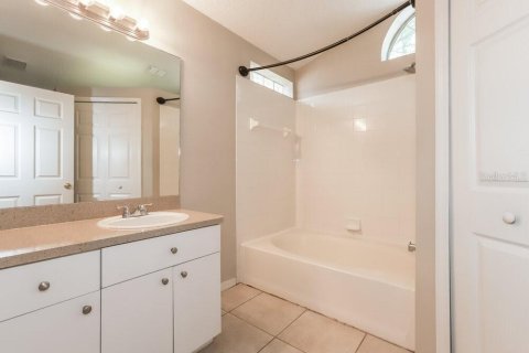 Casa en alquiler en Valrico, Florida, 4 dormitorios, 121.98 m2 № 1905080 - foto 10
