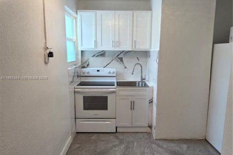 Apartamento en alquiler en Sunrise, Florida, 1 dormitorio, 46.45 m2 № 2054990 - foto 6