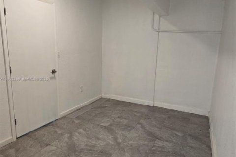 Apartamento en alquiler en Sunrise, Florida, 1 dormitorio, 46.45 m2 № 2054990 - foto 12