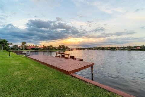 Купить виллу или дом в Тампа, Флорида 8 комнат, 344.57м2, № 1907707 - фото 10