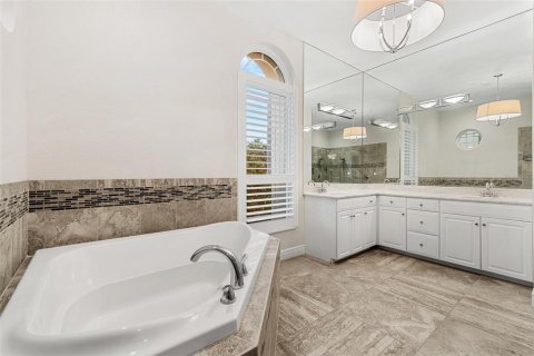 Купить виллу или дом в Тампа, Флорида 8 комнат, 344.57м2, № 1907707 - фото 30
