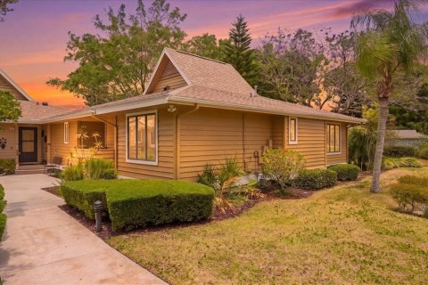 Casa en Tarpon Springs, Florida 3 dormitorios, 124.4 m2 № 2114875