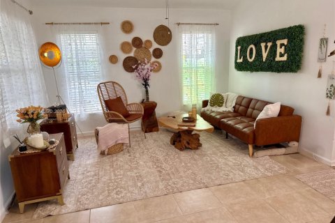 Снять в аренду виллу или дом в Уэст-Палм-Бич, Флорида 1 спальня, 65.03м2, № 2043812 - фото 9