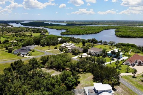 Terrain à vendre à Punta Gorda, Floride № 2231447 - photo 5