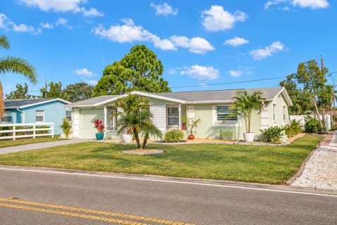 Casa en venta en Holiday, Florida, 2 dormitorios, 95.88 m2 № 2383790 - foto 3