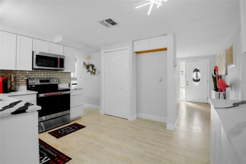 Casa en venta en Holiday, Florida, 2 dormitorios, 95.88 m2 № 2383790 - foto 25