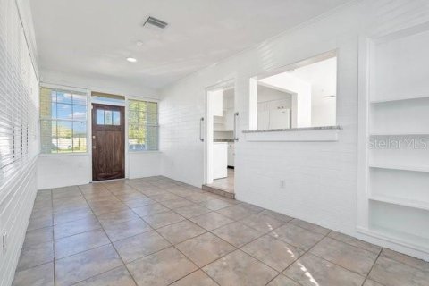 Villa ou maison à louer à Orlando, Floride: 2 chambres, 107.02 m2 № 2415557 - photo 12