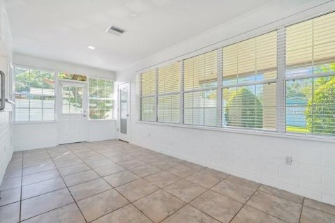 Villa ou maison à louer à Orlando, Floride: 2 chambres, 107.02 m2 № 2415557 - photo 14