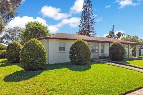 Villa ou maison à louer à Orlando, Floride: 2 chambres, 107.02 m2 № 2415557 - photo 25