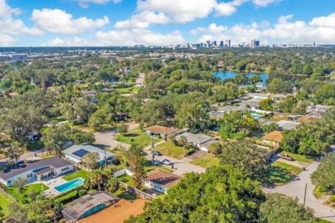Villa ou maison à louer à Orlando, Floride: 2 chambres, 107.02 m2 № 2415557 - photo 27