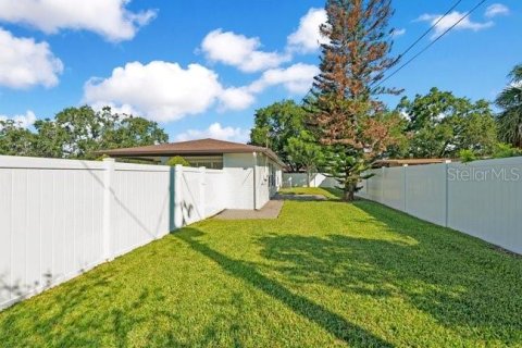 Villa ou maison à louer à Orlando, Floride: 2 chambres, 107.02 m2 № 2415557 - photo 22