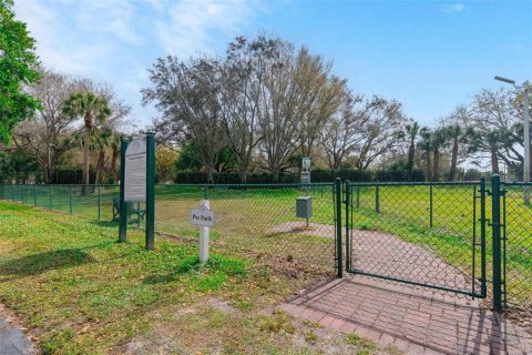 Copropriété à vendre à Fort Myers, Floride: 2 chambres, 102.84 m2 № 1042682 - photo 9