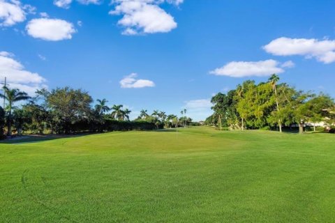 Condo in Saint Petersburg, Florida, 2 bedrooms  № 2134744 - photo 21
