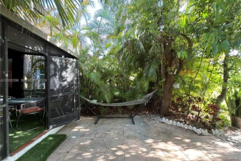 Copropriété à louer à Hallandale Beach, Floride: 3 chambres, 162.58 m2 № 2069495 - photo 24