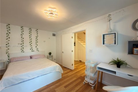 Copropriété à louer à Hallandale Beach, Floride: 3 chambres, 162.58 m2 № 2069495 - photo 6