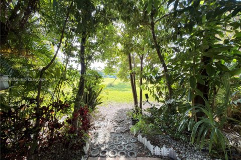 Copropriété à louer à Hallandale Beach, Floride: 3 chambres, 162.58 m2 № 2069495 - photo 28