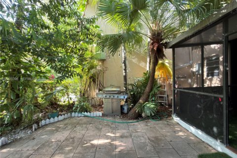 Copropriété à louer à Hallandale Beach, Floride: 3 chambres, 162.58 m2 № 2069495 - photo 25