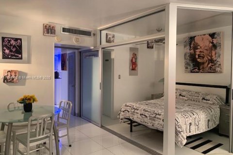 Copropriété à louer à Miami Beach, Floride: 47.84 m2 № 1861665 - photo 6